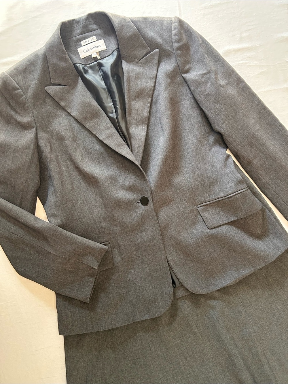 Calvin Klein Gray Stretch Skirt Suit Set Blazer Jacket & Skirt Career Wear
